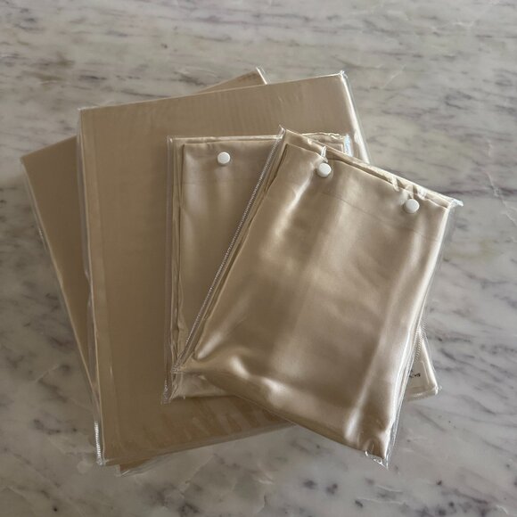 100% Silk bedding set King Size - New with Label - Picture 3 of 3